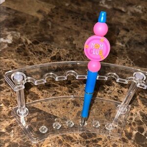 Mom Club Pen